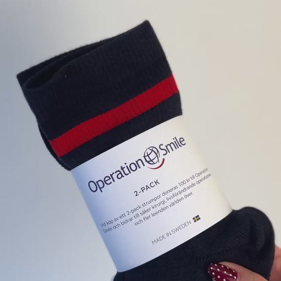 Strumpor i samarbete med Operation Smile där 100 kr går till Operation Smile. 2-pack strumpor